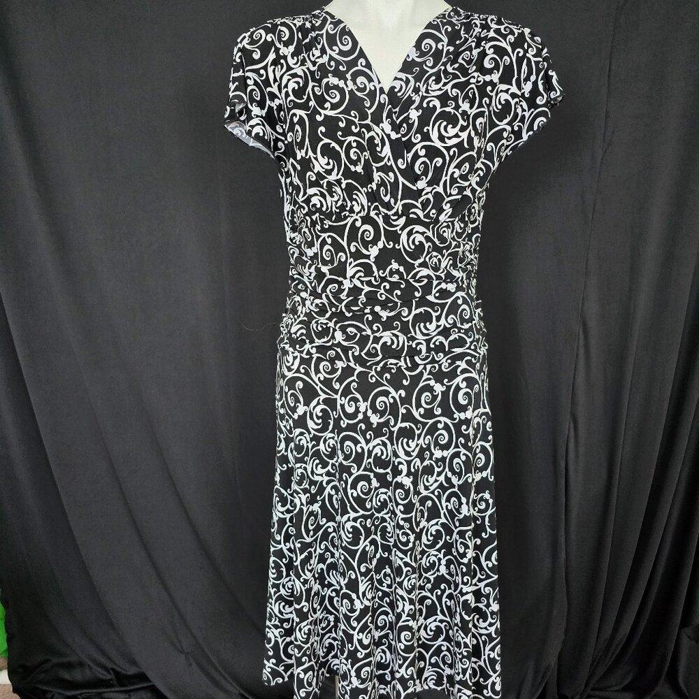 Elegant Black and White Swirl Dress